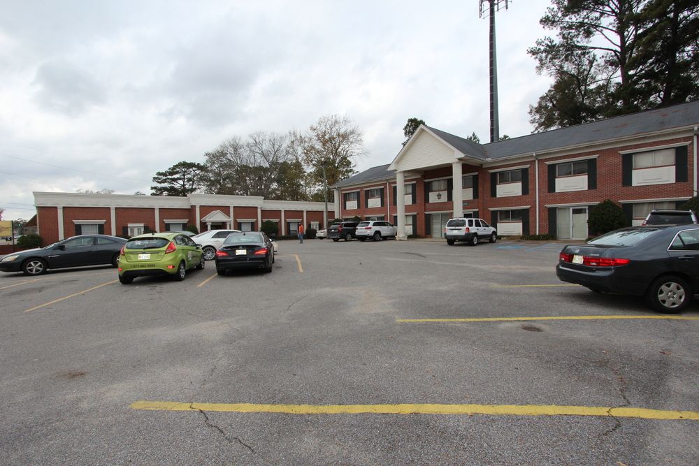 Hardy St Office Opportunity : 1507/1509 Hardy St , Hattiesburg, MS 39401